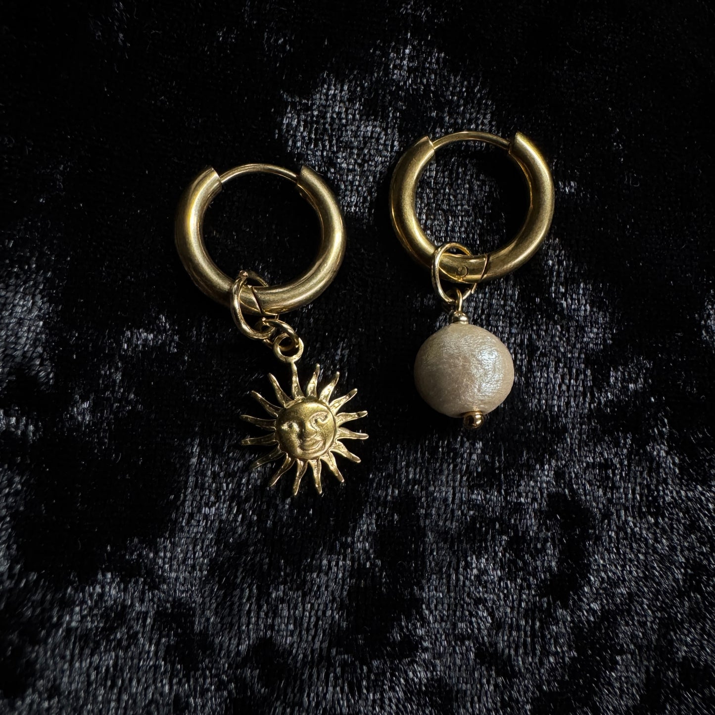 Boucles d’oreilles magiques et upcyclées : Soleil de Kamakura (perle de coton japonais)