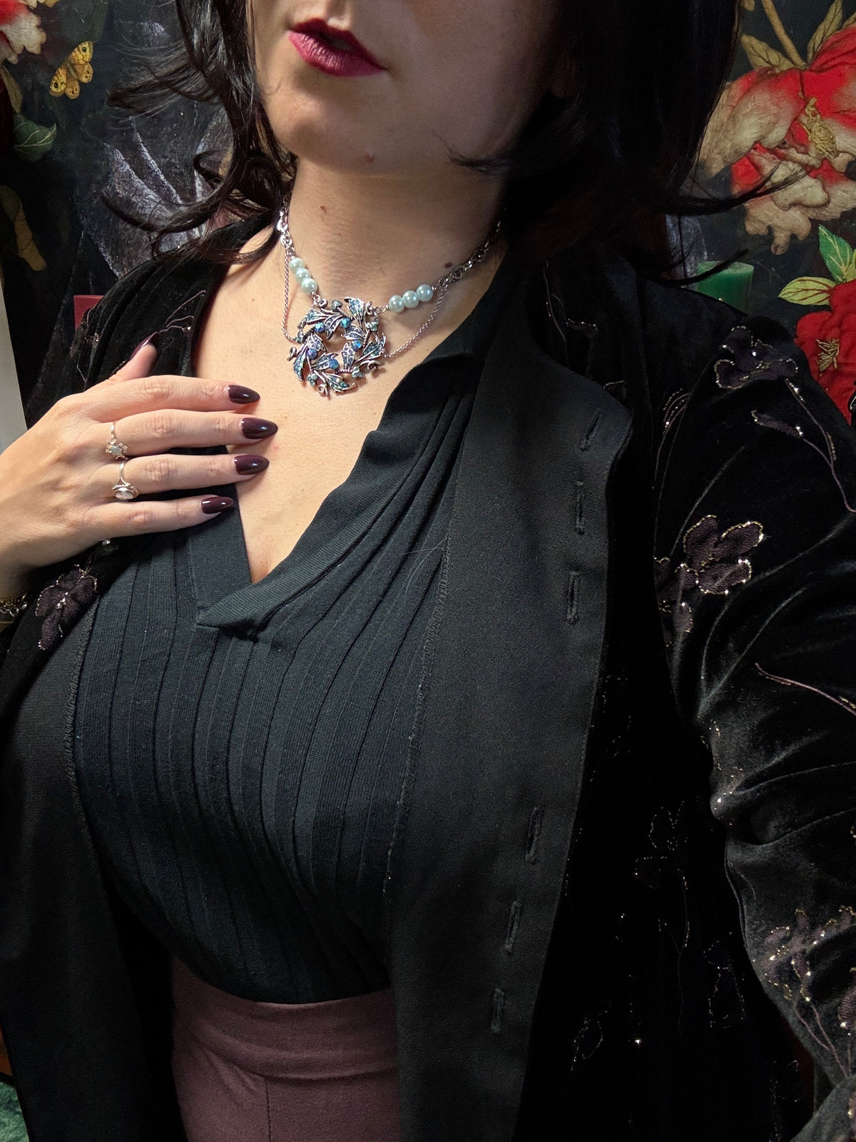 Collier unique broche vintage et perles d’écosse