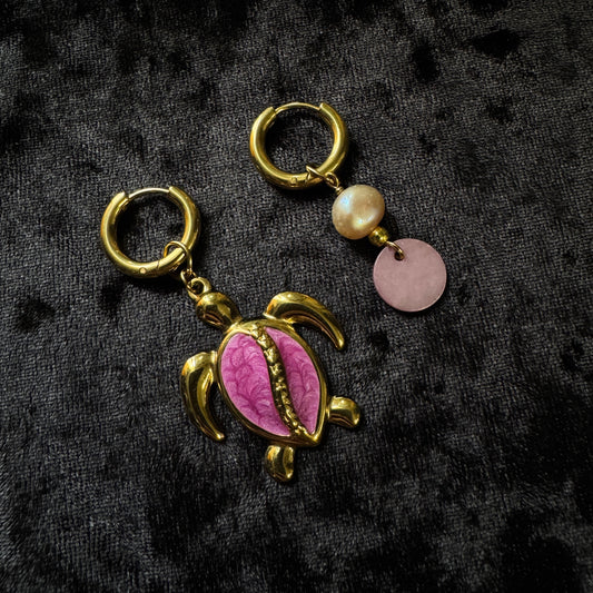 Boucles d’oreilles magiques et upcyclées : Maréa (nacre et perle d’eau douce)