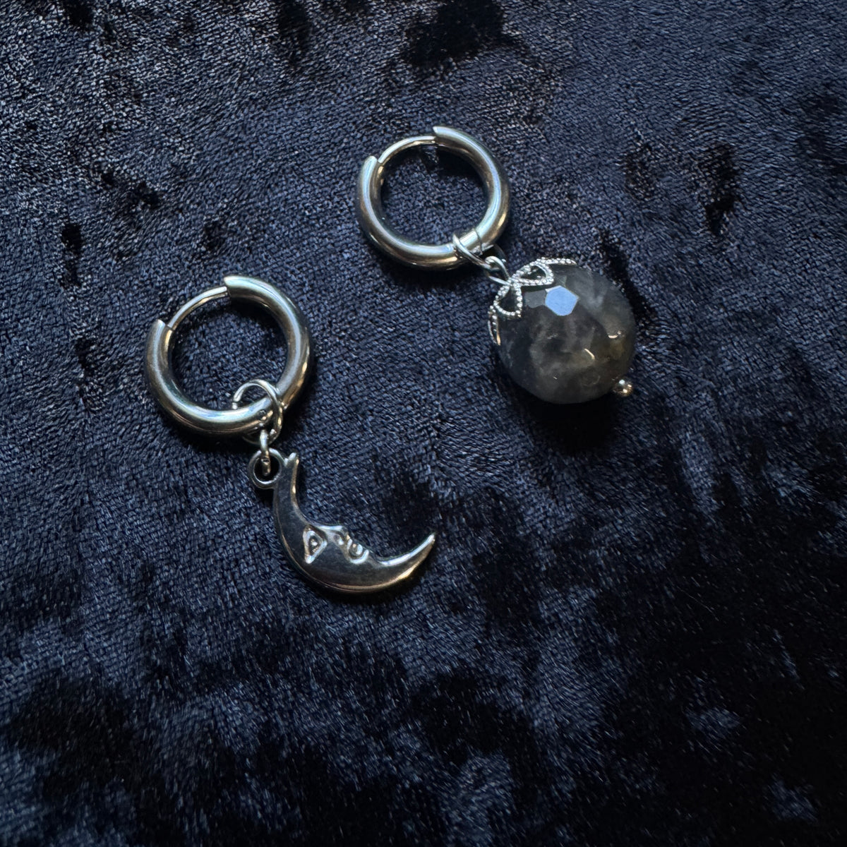 Boucles d’oreilles magiques : Éclipse (avec labradorite d’écosse)