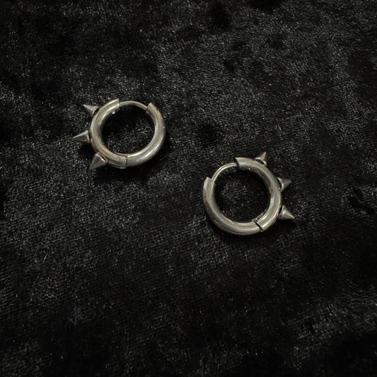 Boucles d’oreilles mini spiky argentées en acier inoxydable - 10mm