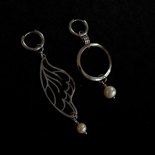 Magical and upcycled earrings - Jeanne (gold and silver) 