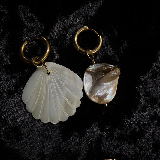 Magical and upcycled earrings: Marine incantation 