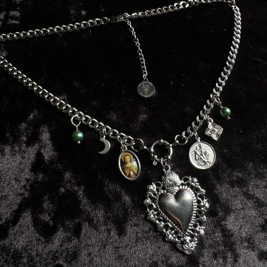 Collier grigri – Bijou de protection unique en art sacré