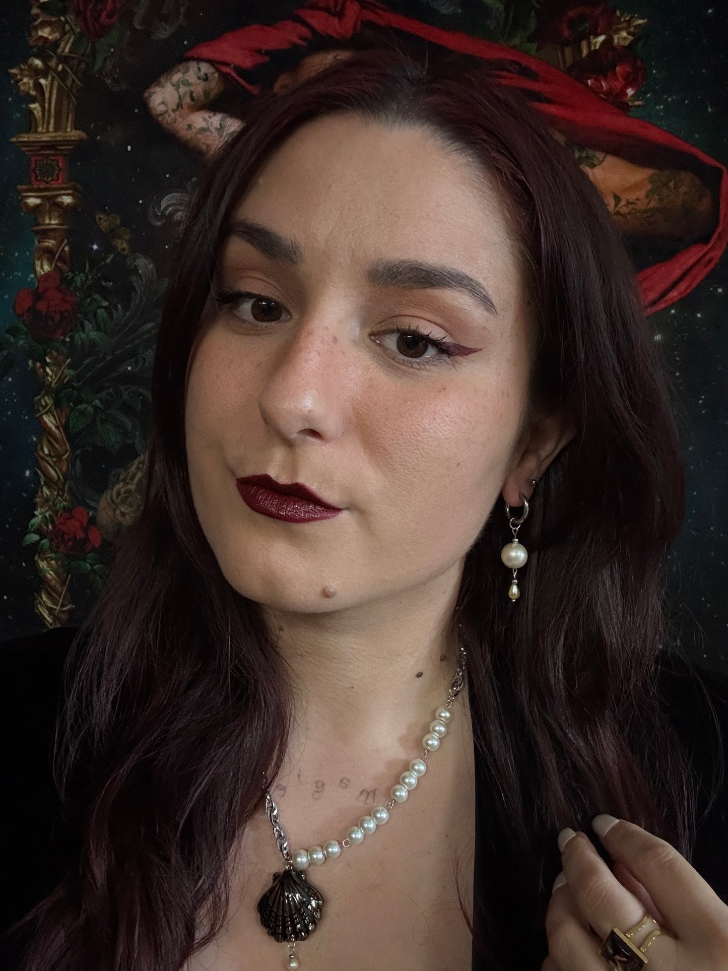 Boucles d’oreilles magiques et upcyclées : Vent de fraîcheur (perle supérieure japonaise et éventail en nacre)