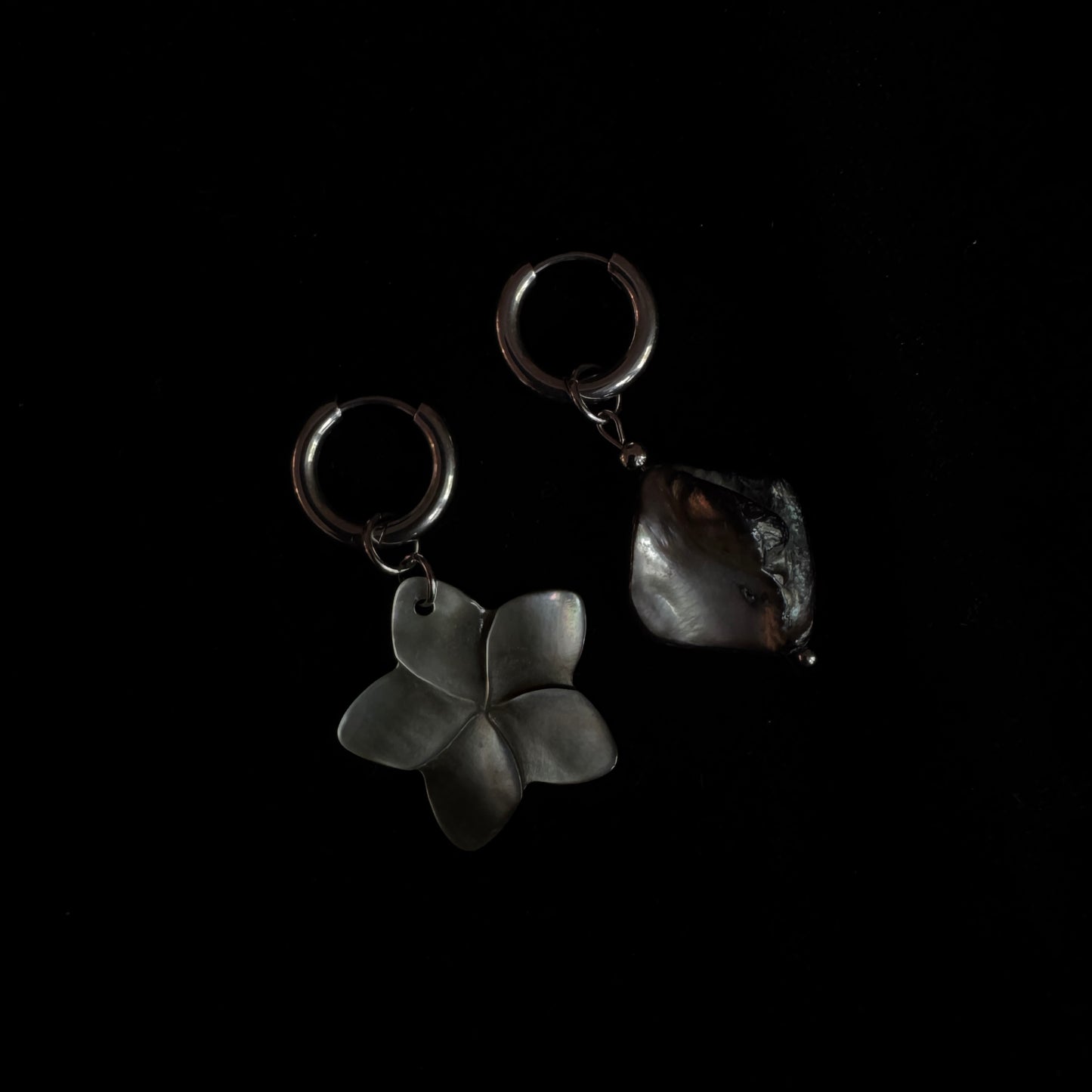 Boucles d’oreilles magiques et upcyclées : Sakura nacrée (en nacre)