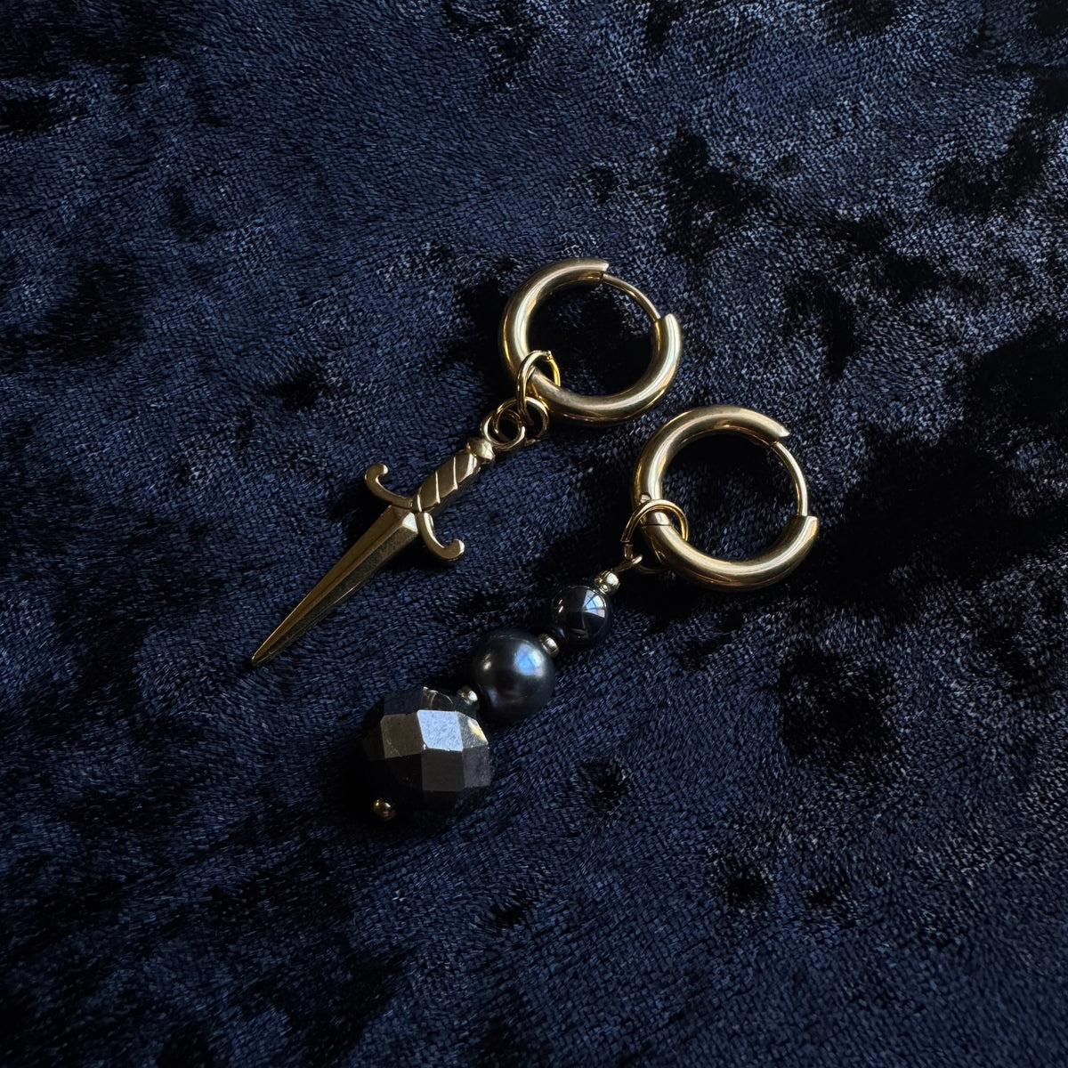 Boucles d’oreilles magiques : La dague serbe (perles de Serbie)