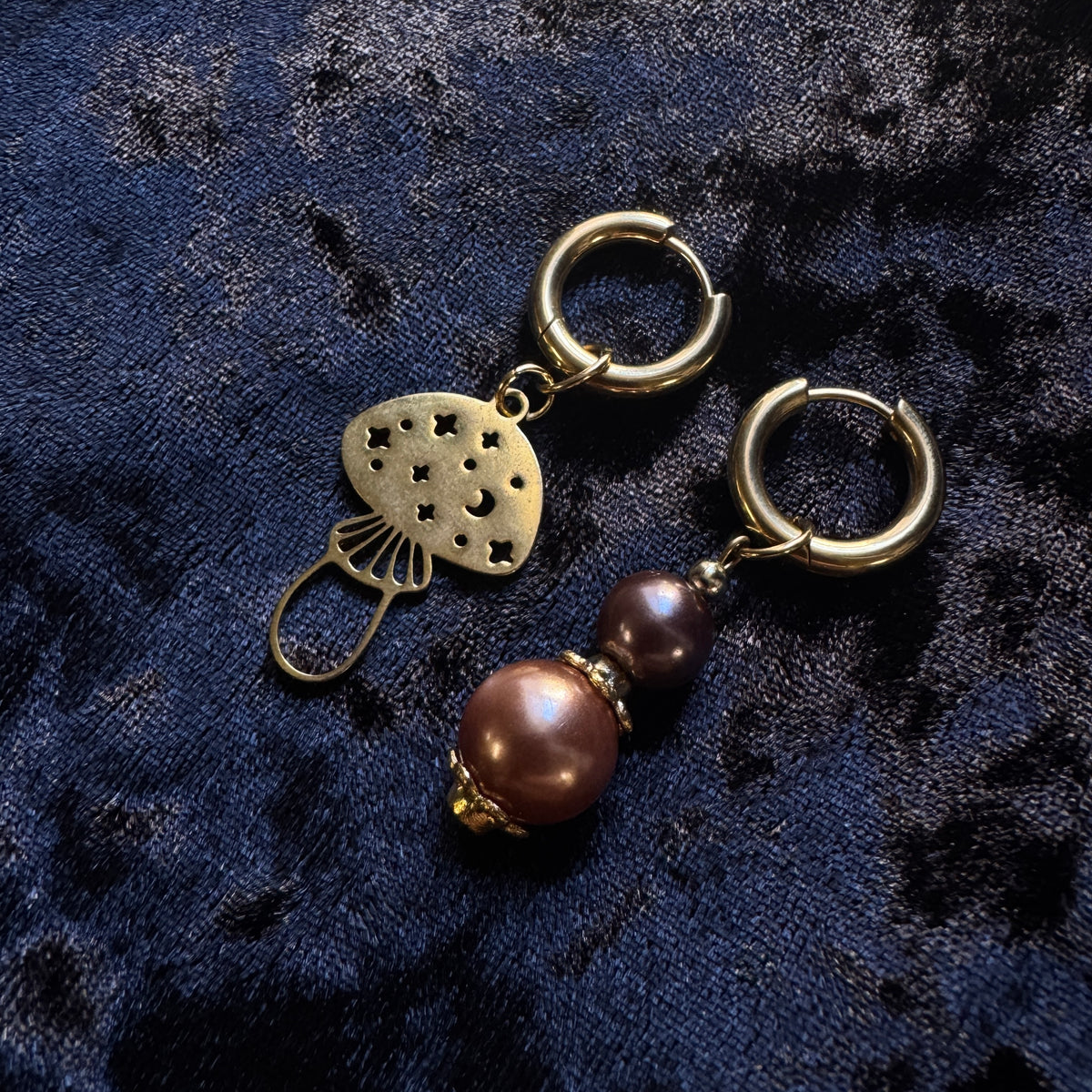 Boucles d’oreilles magiques : Le Champignon d’Automne (perles vintage japonaises)