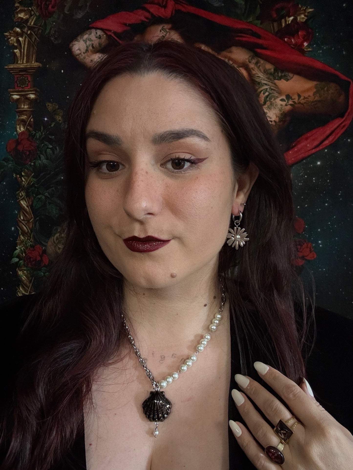 Boucles d’oreilles magiques et upcyclées : Fleur de sirène (perle de verre vintage et d’améthyste)