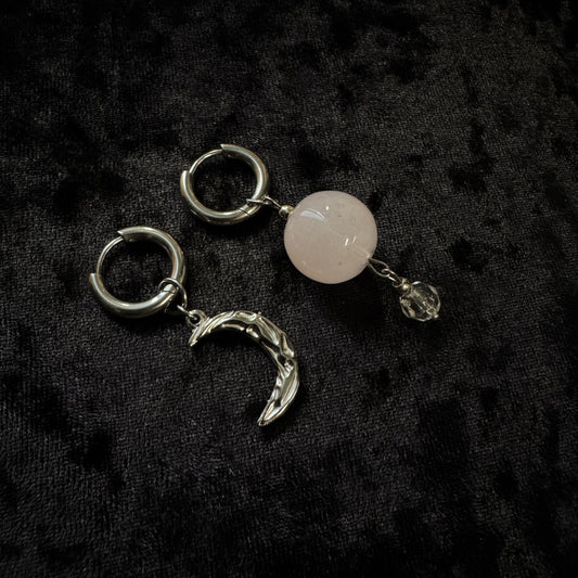 Boucles d’oreilles magiques et upcyclées : Lune de minuit