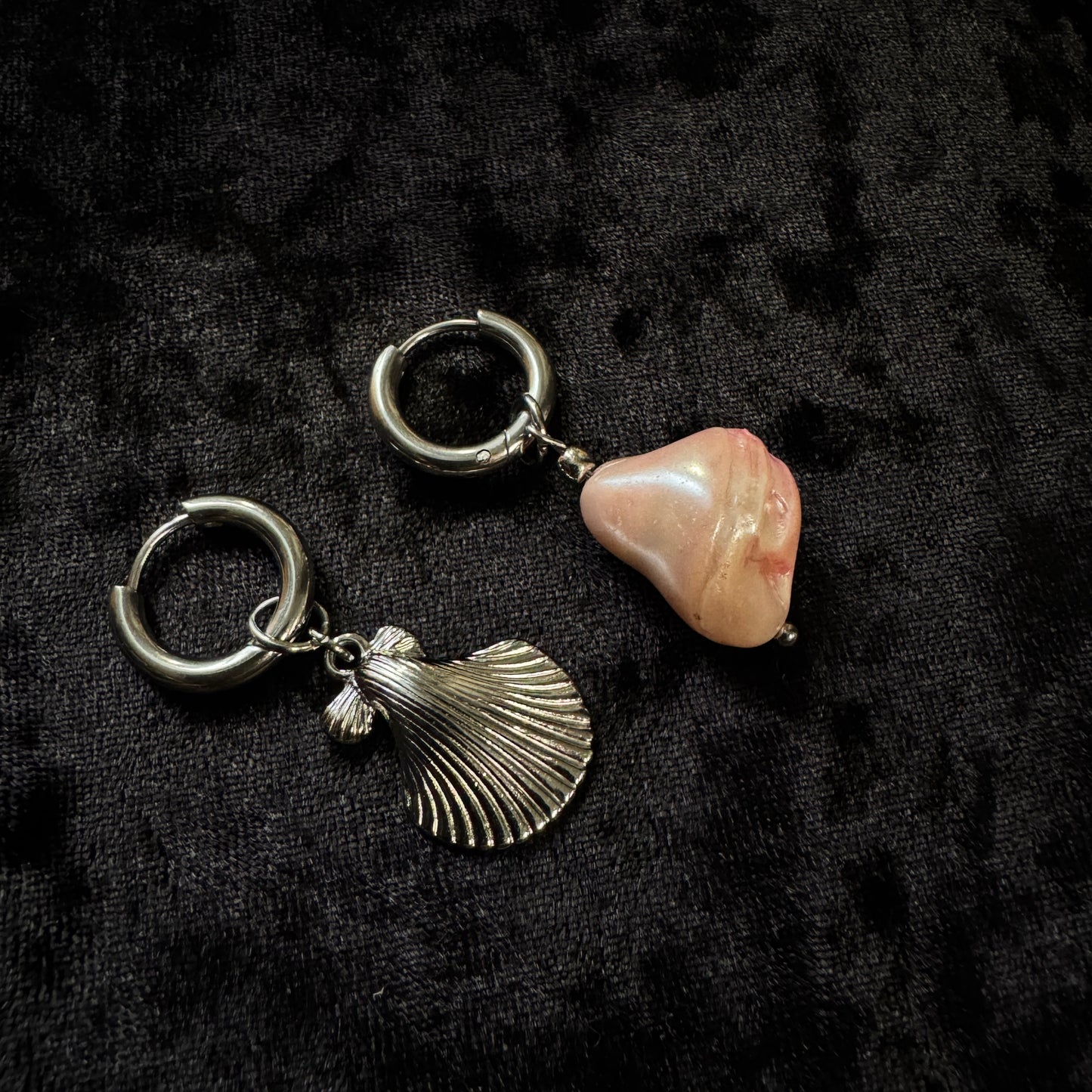 Boucles d’oreilles magiques et upcyclées : Abysséa (en nacre du Japon)