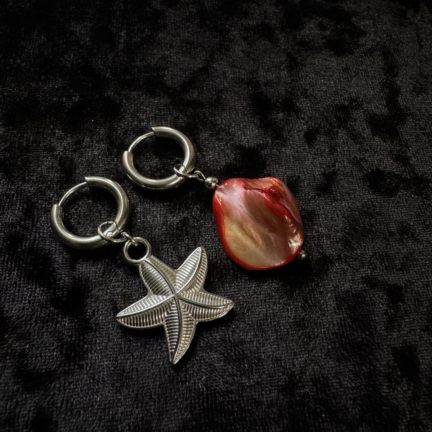 Boucles d’oreilles magiques et upcyclées : Étoile en fusion (en nacre)