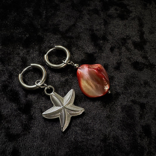 Boucles d’oreilles magiques et upcyclées : Étoile en fusion (en nacre)