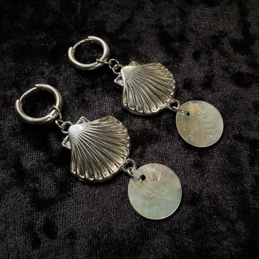 Boucles d’oreilles magiques et upcyclées : Brise marine (nacre)