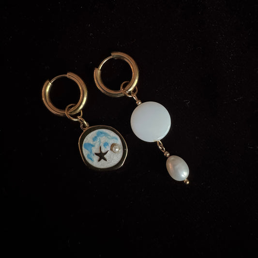Boucles d’oreilles magiques et upcyclées : Azuréline (nacre et perle d’eau douce du japon)