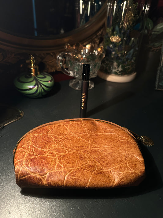 Bundle protection - Trousse en cuir upcyclée + Brume de rituel Arcane