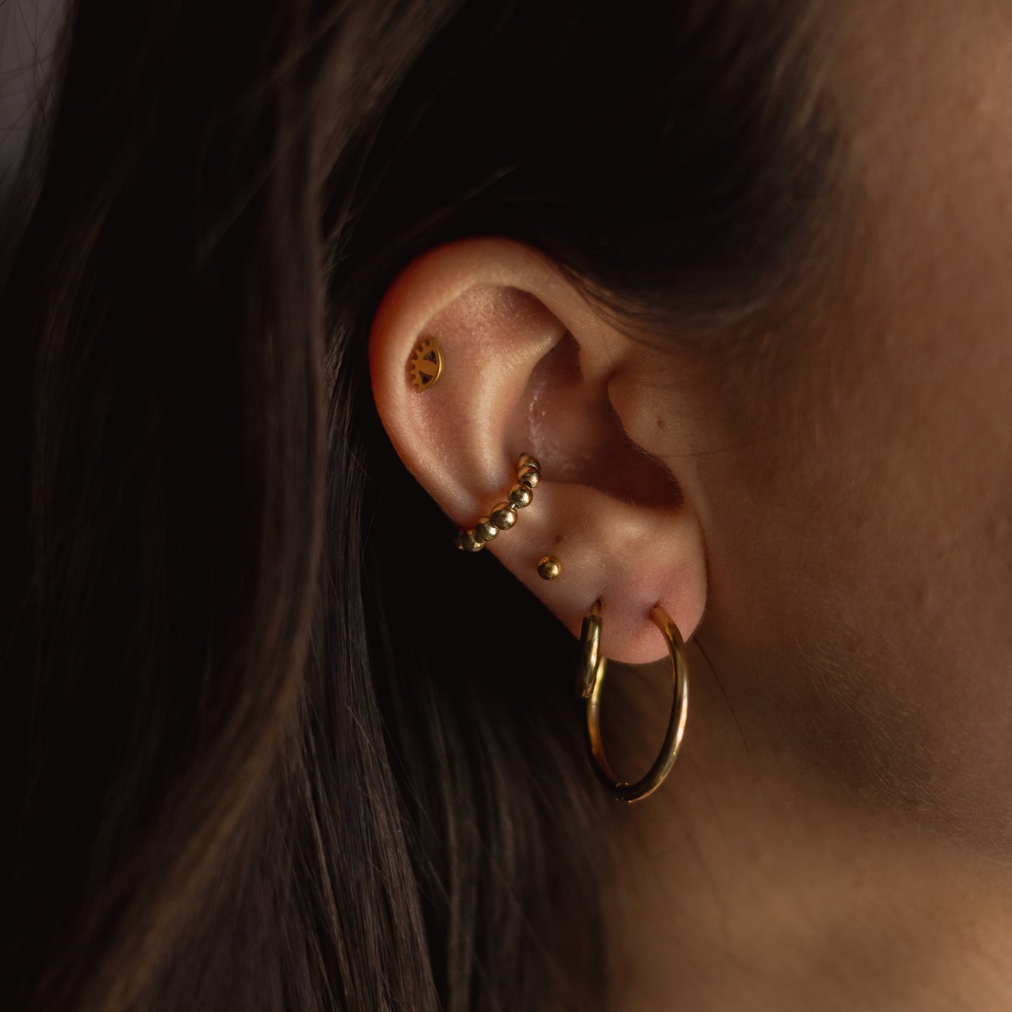 Simple hoop earrings in 14k gold vermeil