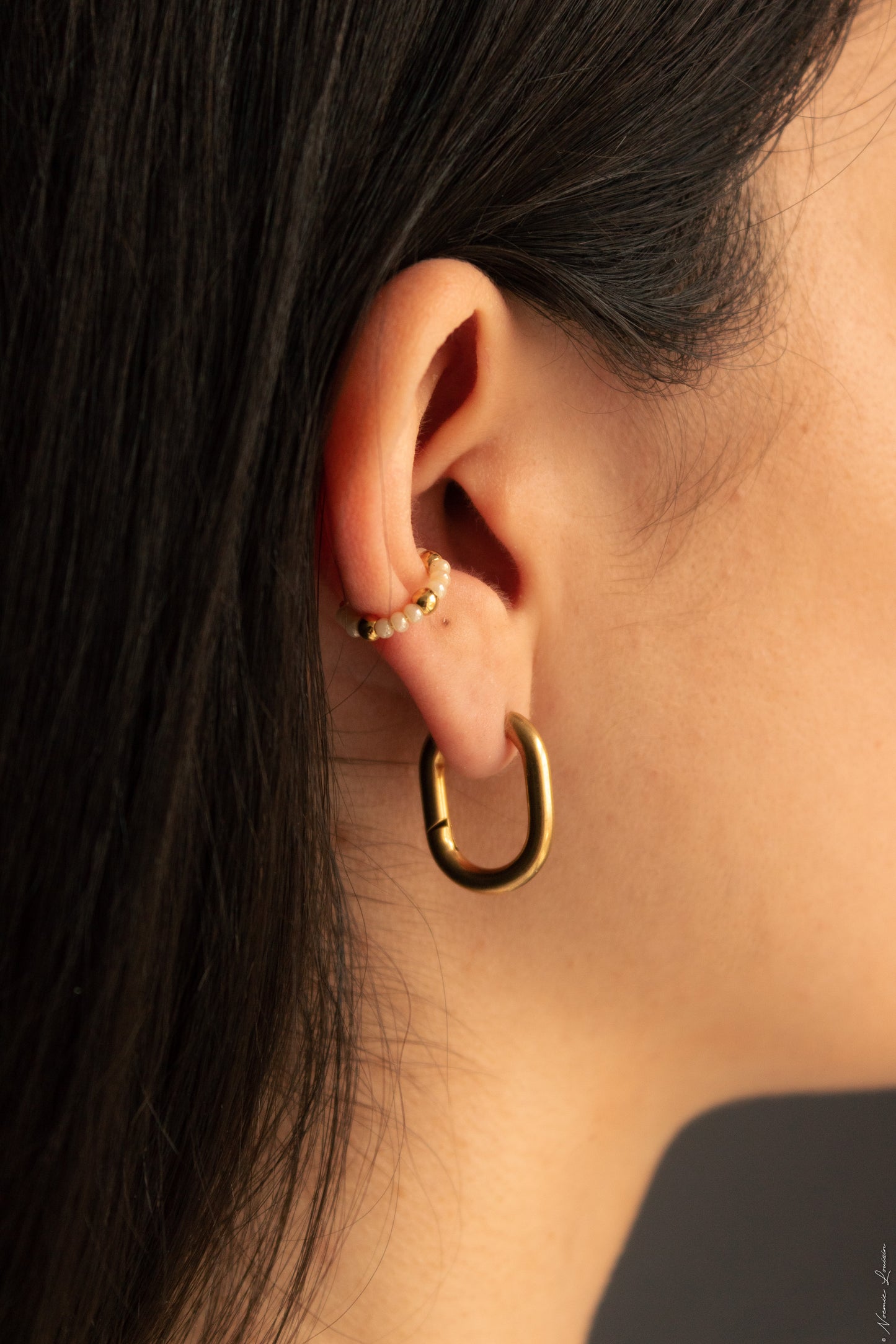 Oval hoop earrings in vermeil gold